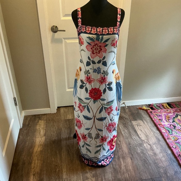 Long Dress - Picture 1 of 5